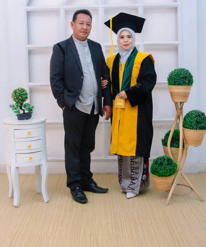 MENGENAL SANG PROFESOR DARI ITTERUNG (Prof. Dr. Astuti, S.Ag, M.Pd)